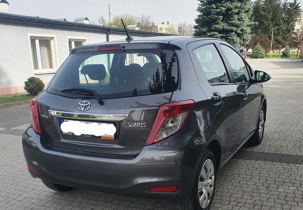 Toyota Yaris cena 19900 przebieg: 207252, rok produkcji 2012 z Jasło małe 11